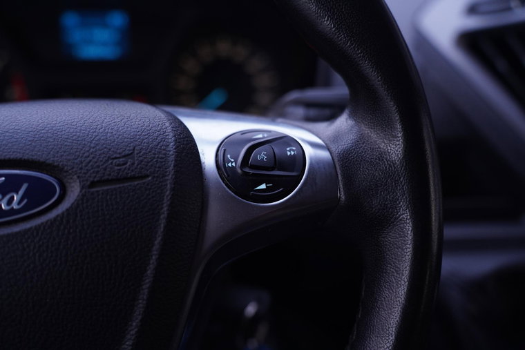 Vehicle Image 38