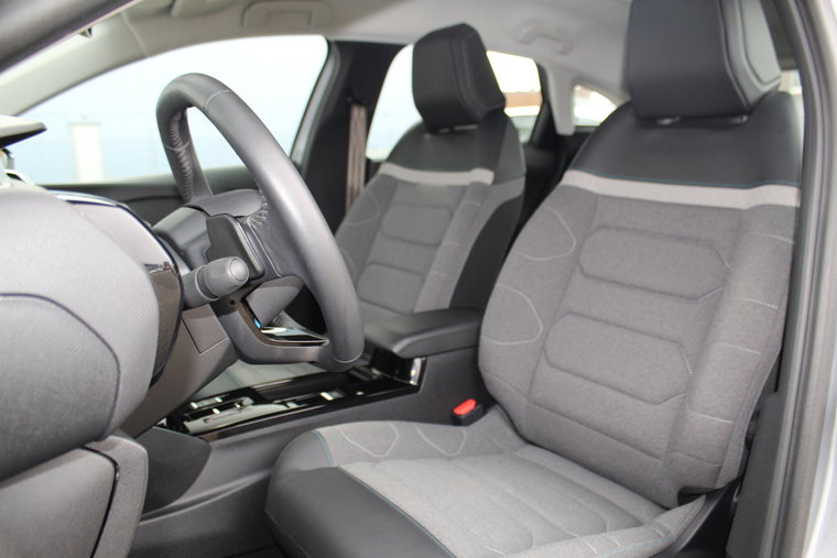 Vehicle Image 37