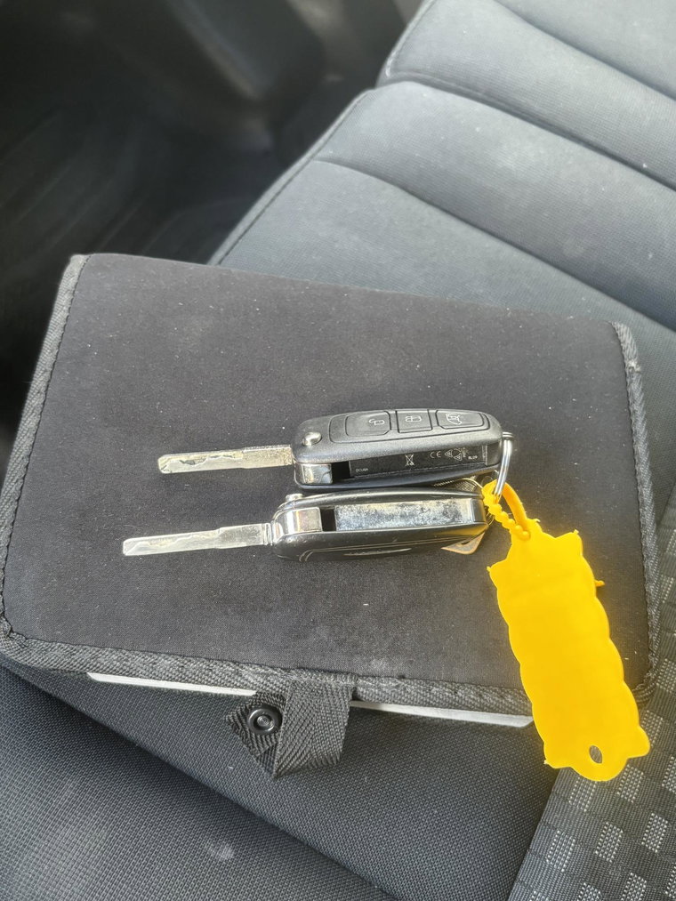 Vehicle Image 23