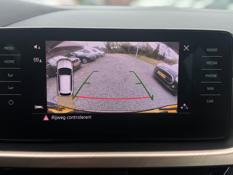 Vehicle Image 35