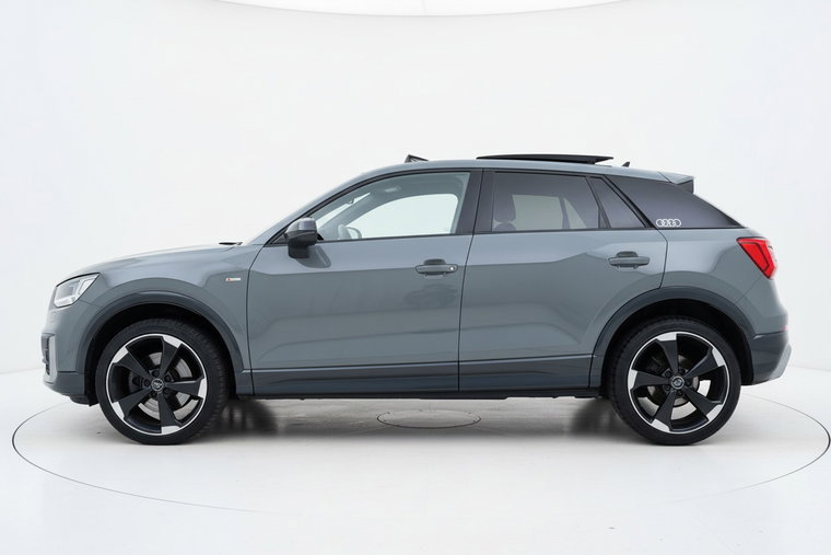 Vehicle Image 4