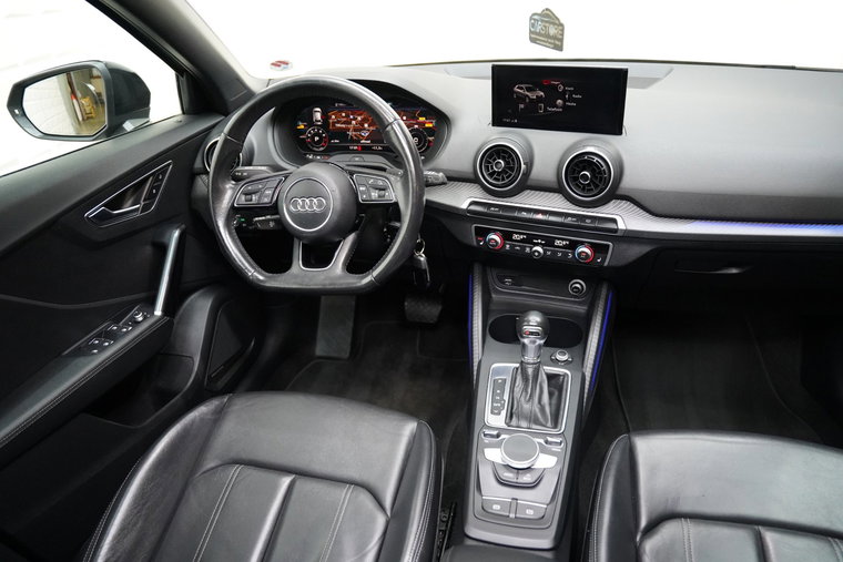 Vehicle Image 35