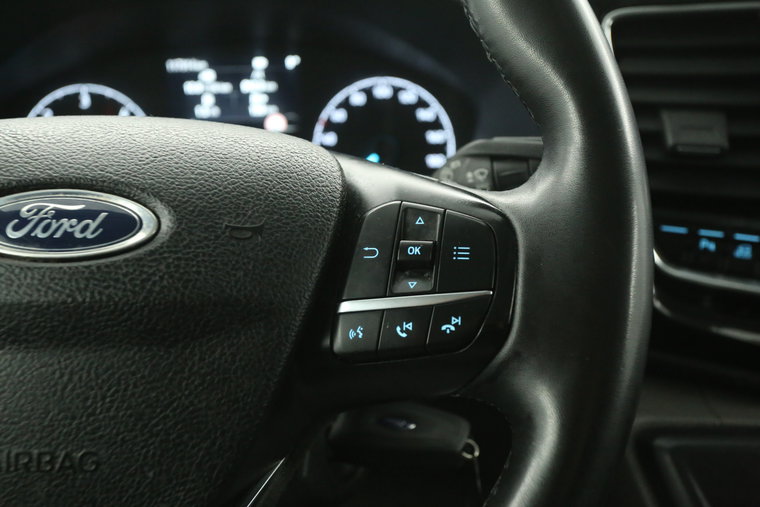 Vehicle Image 17