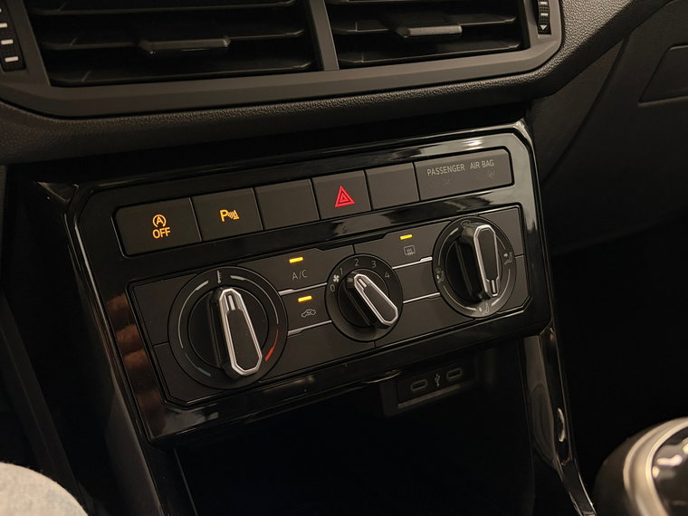 Vehicle Image 39