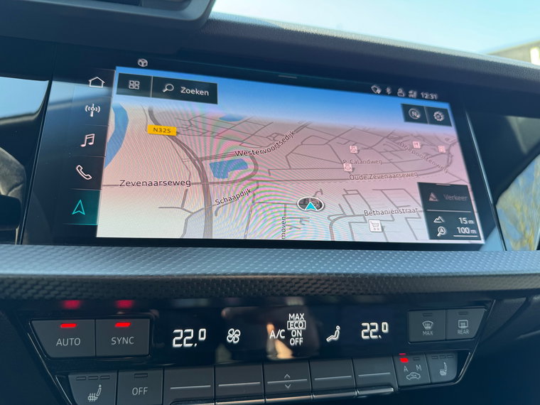 Vehicle Image 17