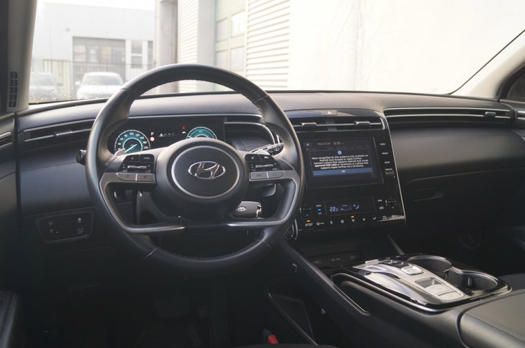 Vehicle Image 10