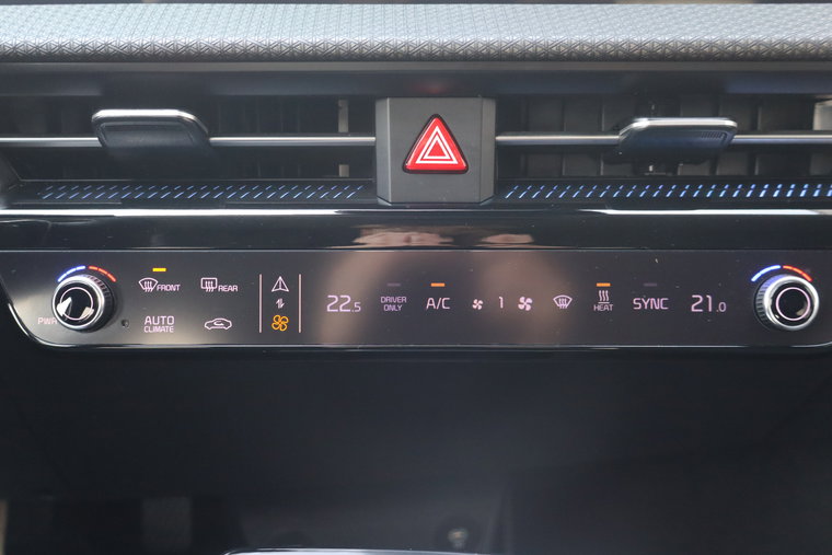 Vehicle Image 38
