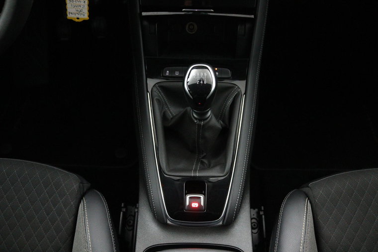 Vehicle Image 27
