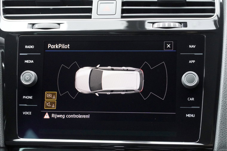 Vehicle Image 30