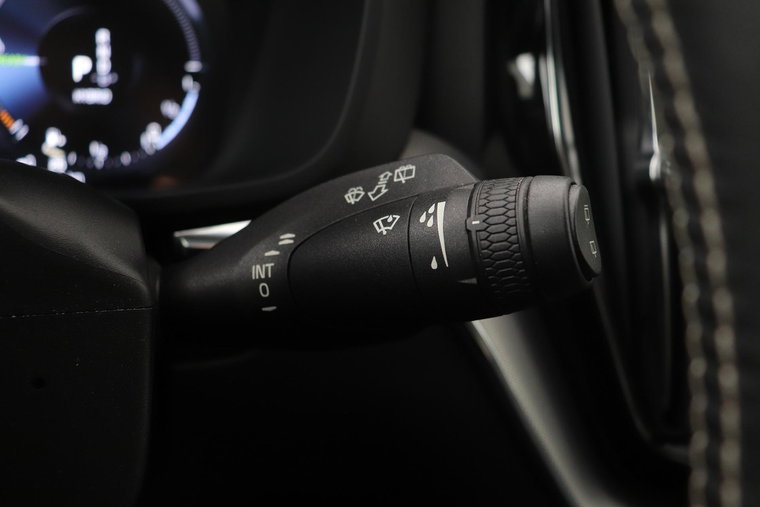 Vehicle Image 42