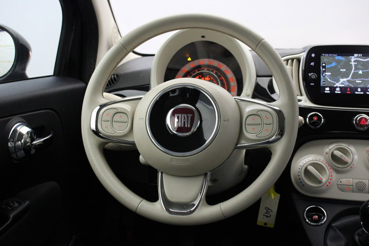 Vehicle Image 16