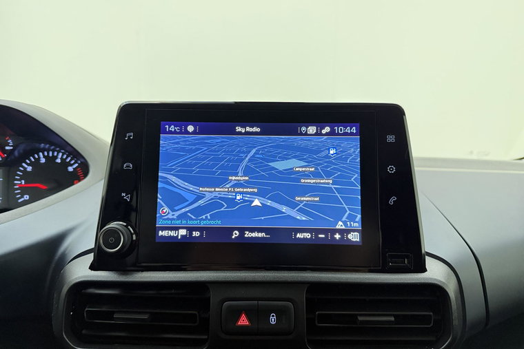 Vehicle Image 21