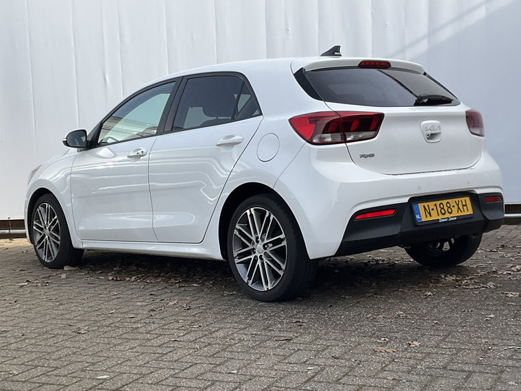 Vehicle Image 38