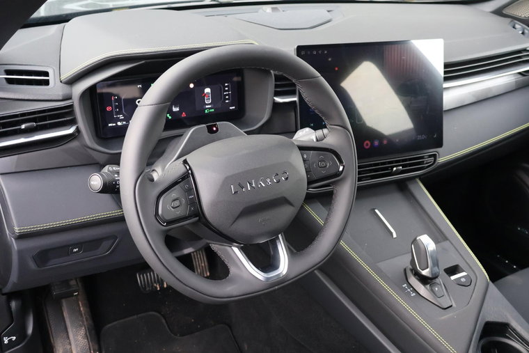 Vehicle Image 11