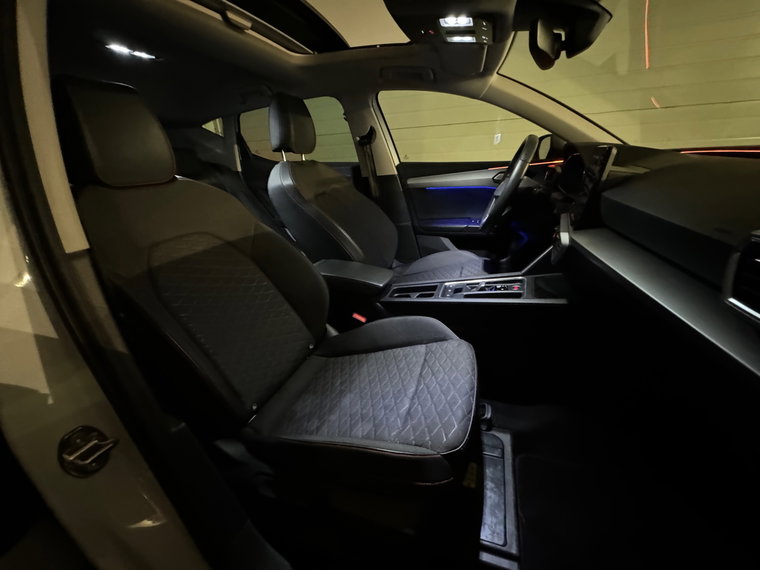 Vehicle Image 35
