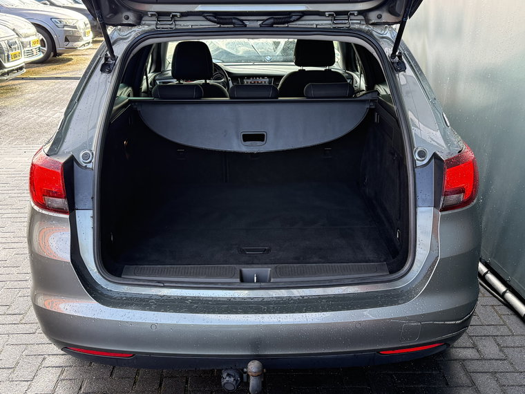 Vehicle Image 38