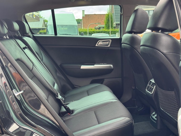 Vehicle Image 31
