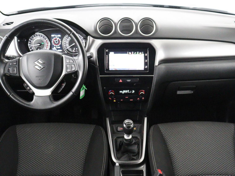 Vehicle Image 8