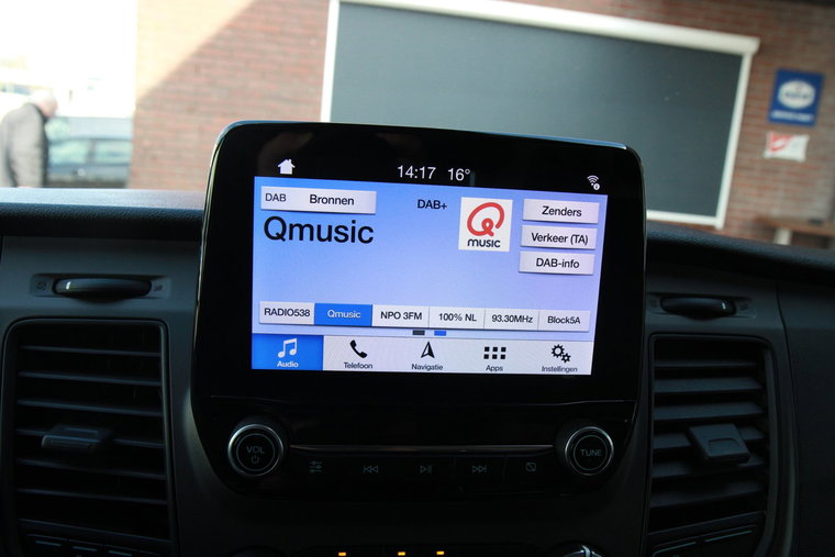 Vehicle Image 21