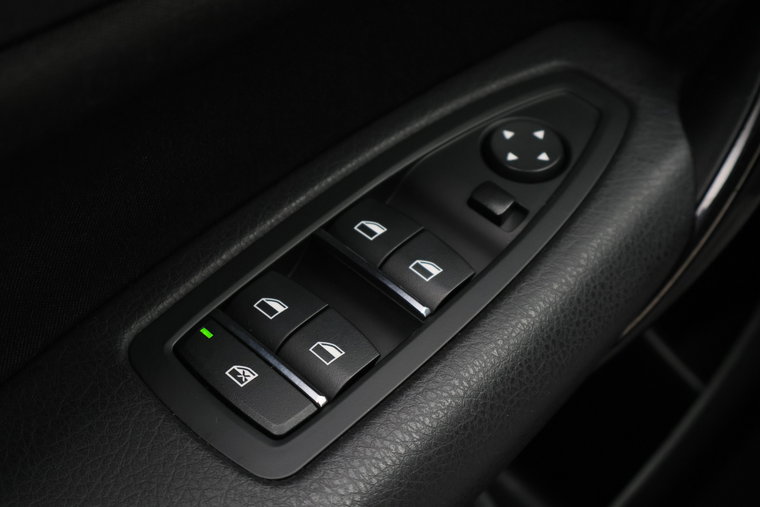Vehicle Image 28