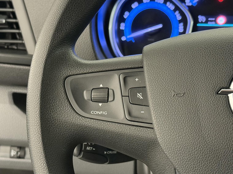 Vehicle Image 24
