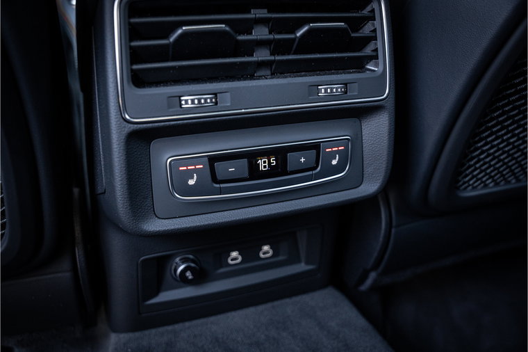 Vehicle Image 40