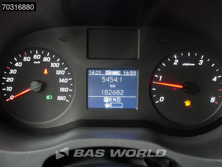 Vehicle Image 22