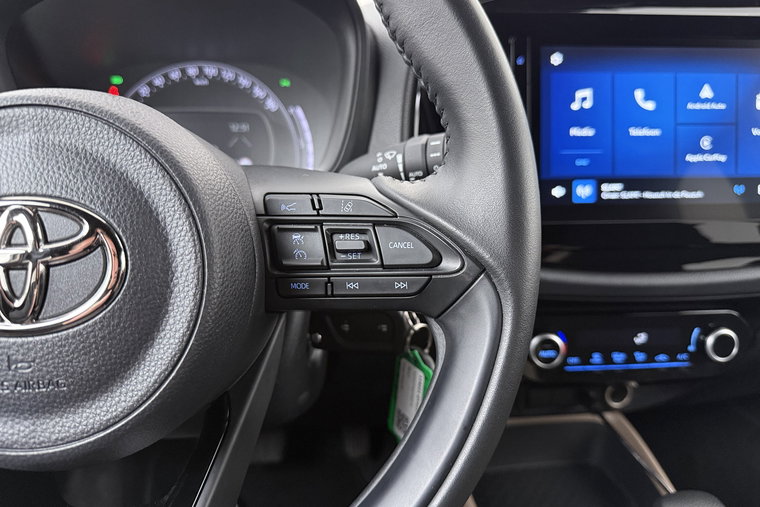 Vehicle Image 19