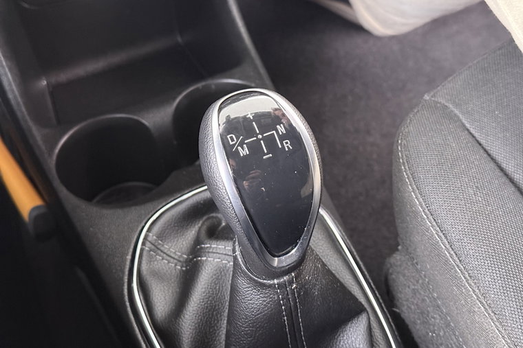 Vehicle Image 23