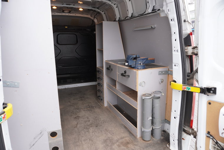 Vehicle Image 9