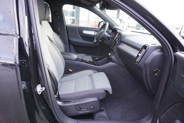 Vehicle Image 22