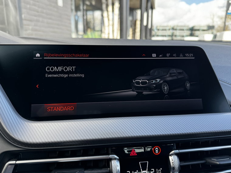 Vehicle Image 27