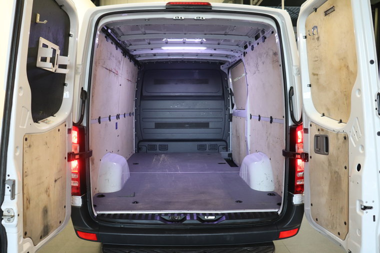 Vehicle Image 8