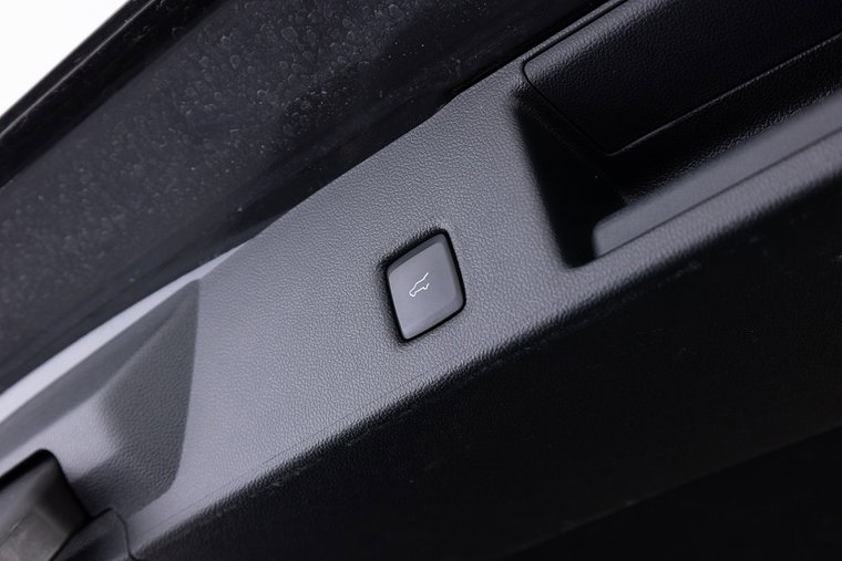 Vehicle Image 39