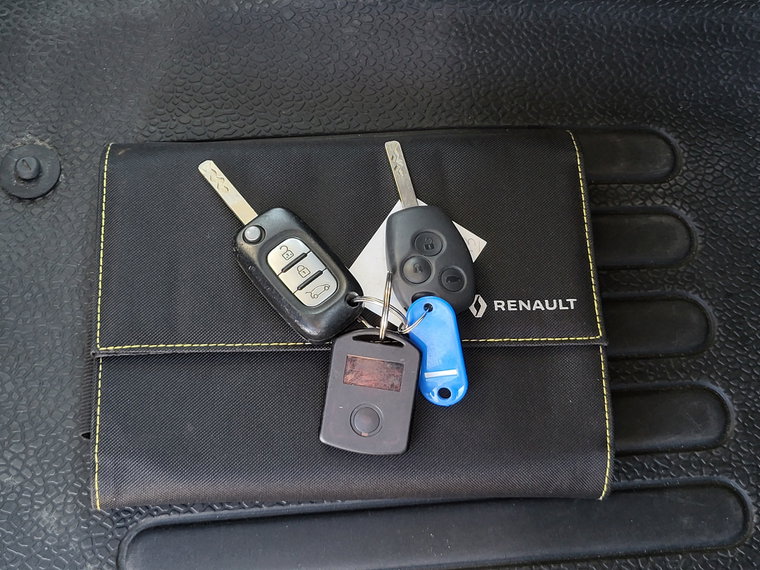 Vehicle Image 21