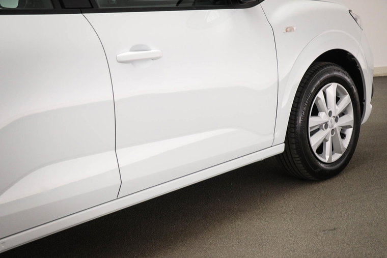 Vehicle Image 19