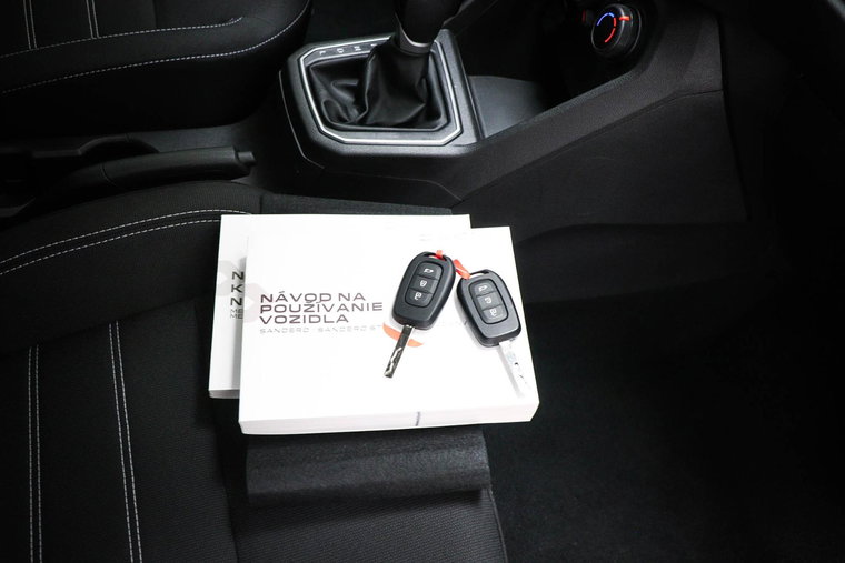 Vehicle Image 40