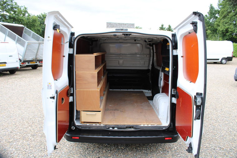 Vehicle Image 10