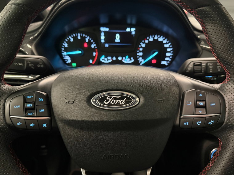 Vehicle Image 25
