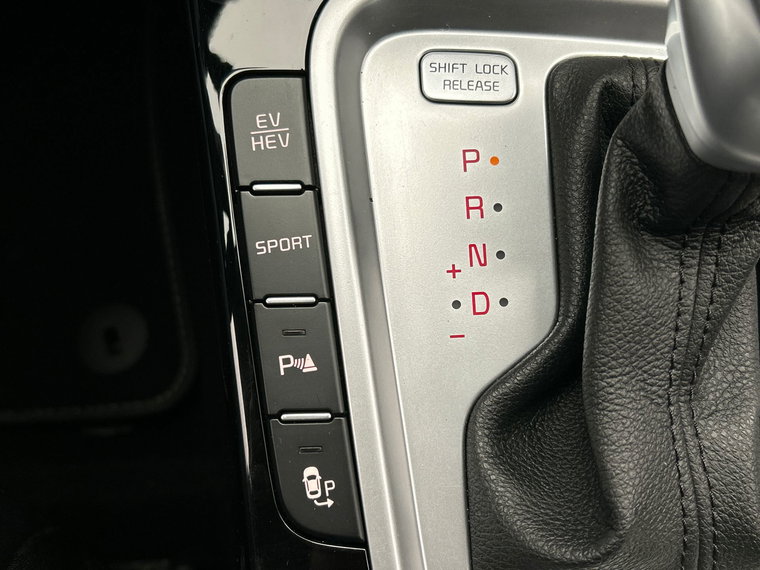 Vehicle Image 48