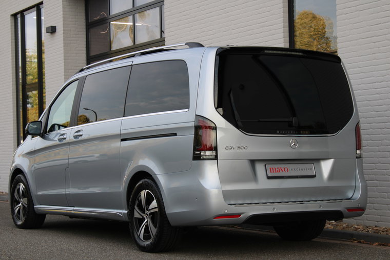 Vehicle Image 27