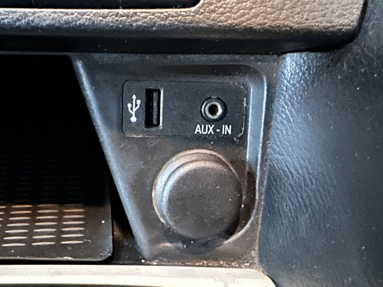Vehicle Image 22