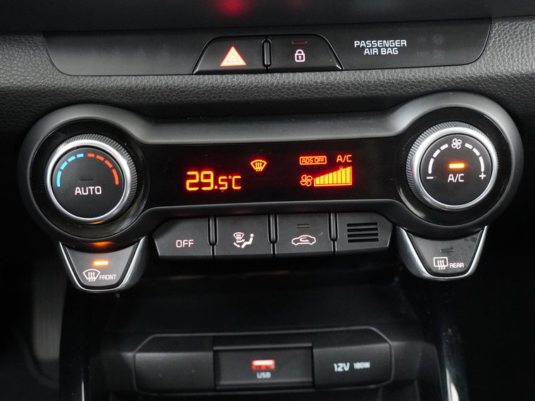 Vehicle Image 26