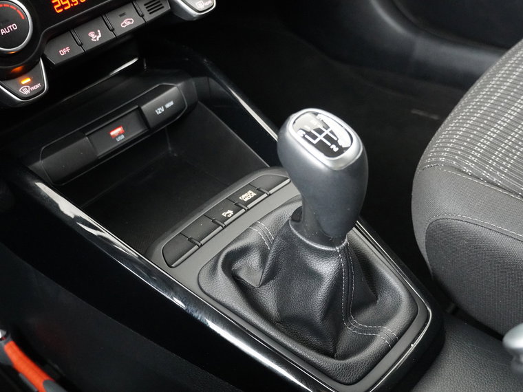 Vehicle Image 27