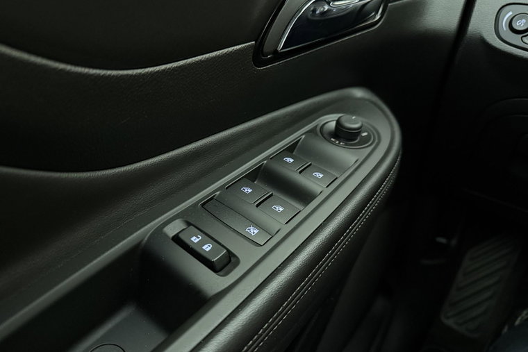 Vehicle Image 22