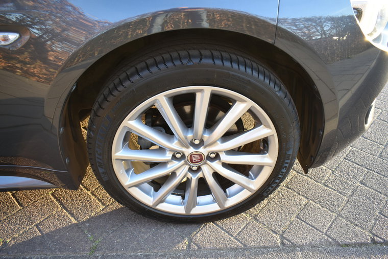 Vehicle Image 17