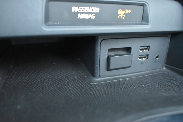 Vehicle Image 25