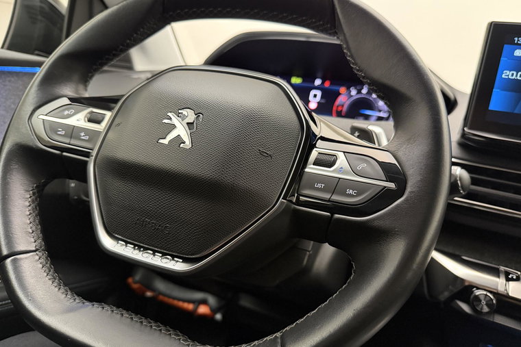 Vehicle Image 26