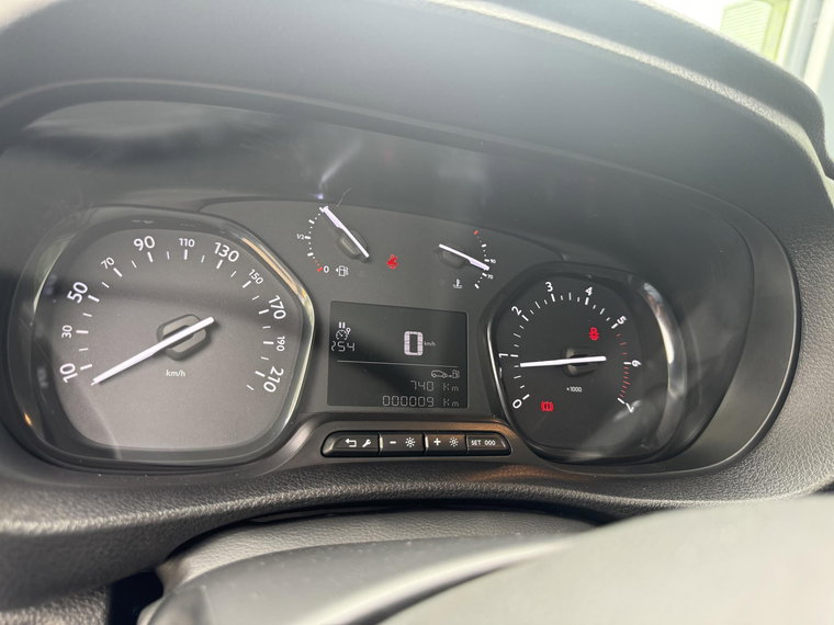Vehicle Image 22