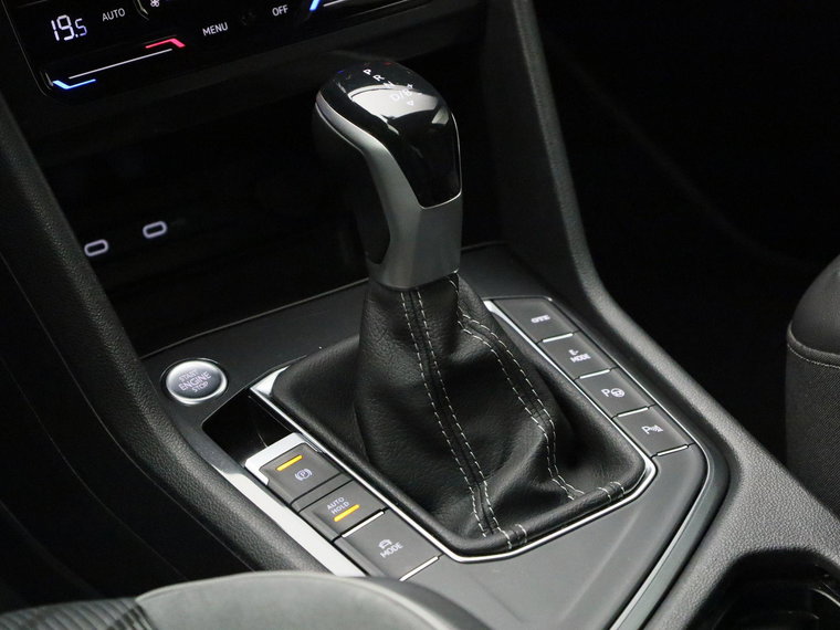 Vehicle Image 40